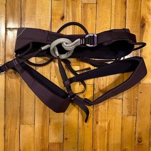 Petzl Luna women’s climbing harness, size large